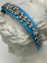 Load image into Gallery viewer, Cerchietto Azzurro con cristalli

